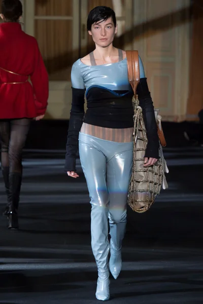 Look 33